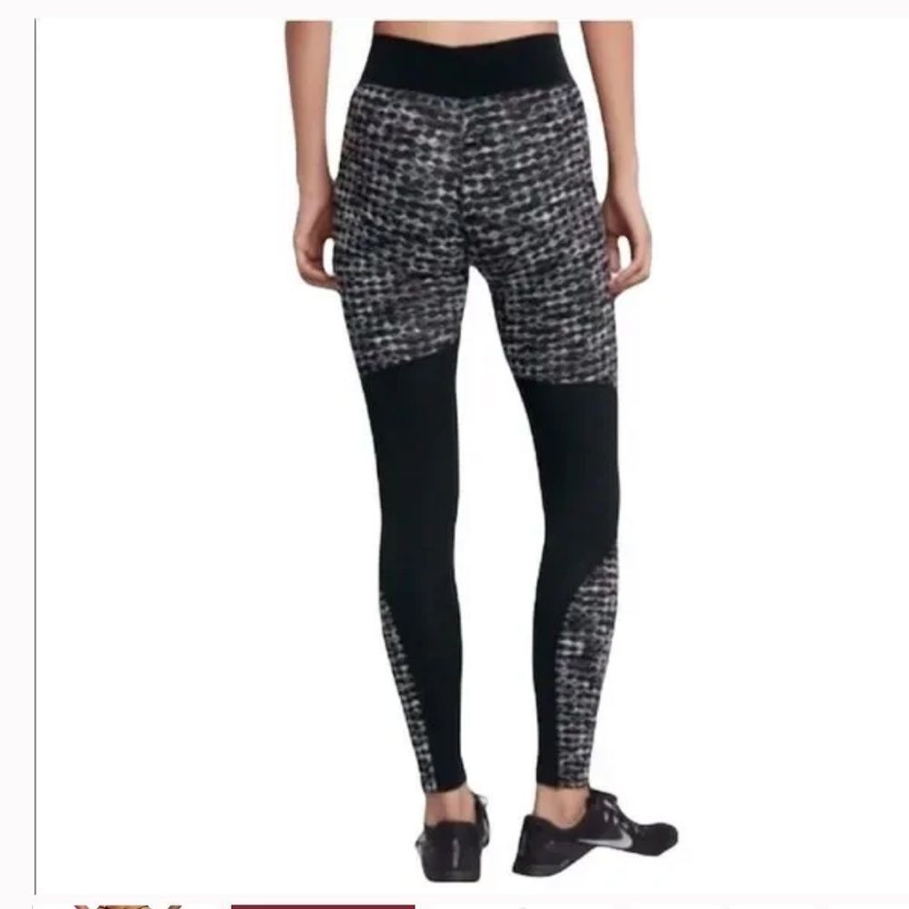 Nike pro Hyperwarm Brusted legging  XS - Picture 2 of 10